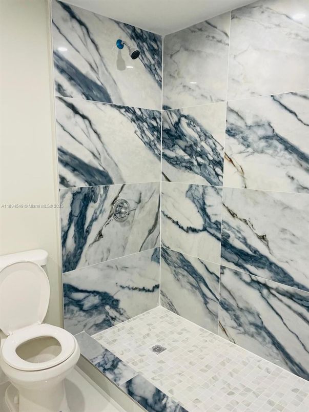 Bathroom, Interior, Marble Walls