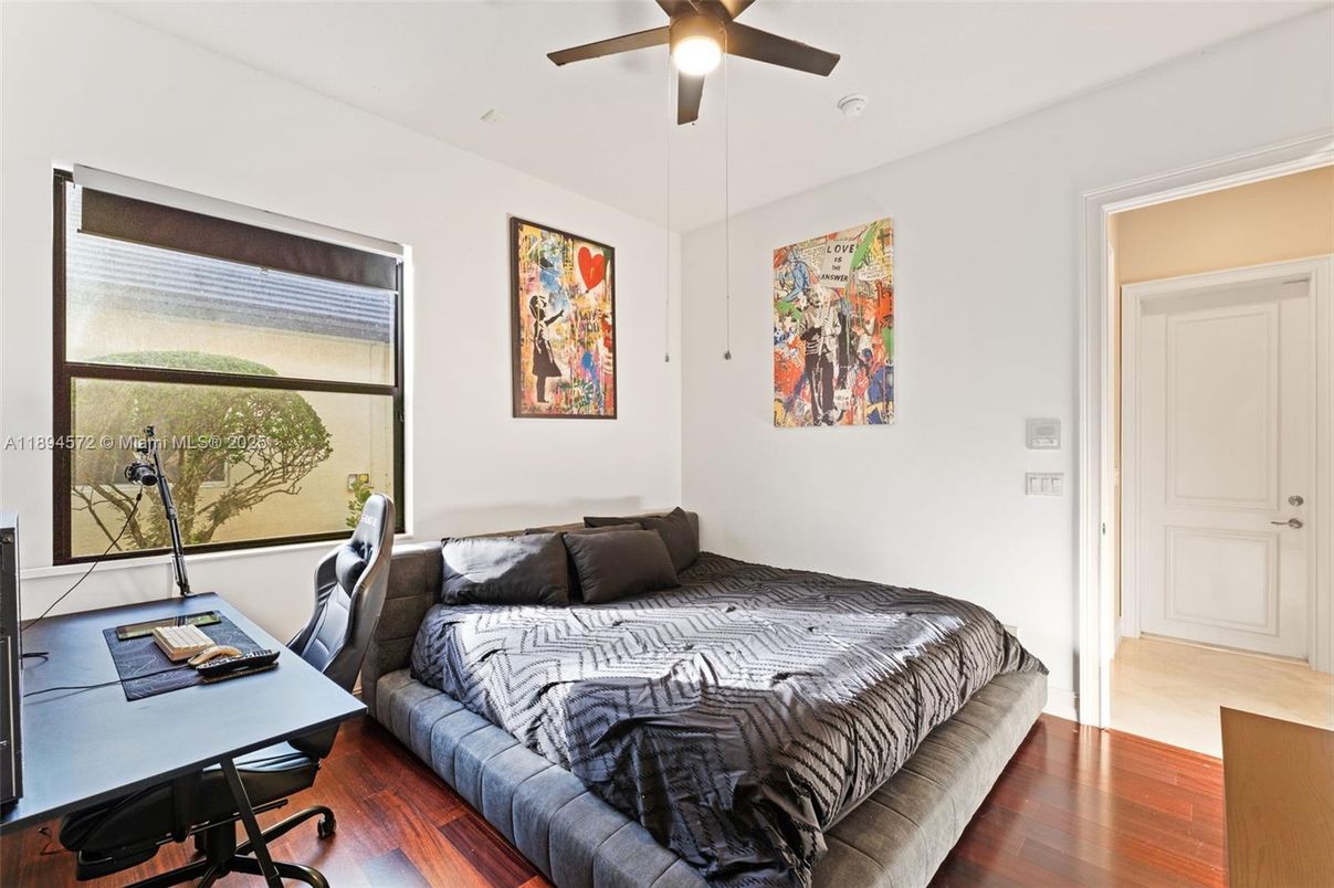 Bedroom, Home Office, Interior, Wood Texture Flooring