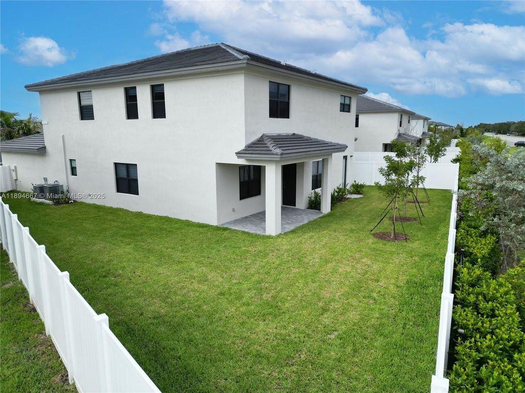 Backyard, Exterior, Playground