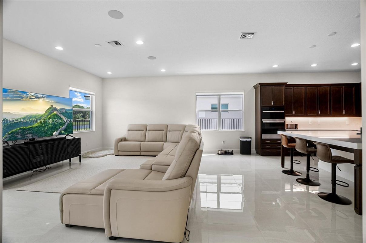 Interior, Kitchen, Living room, Recessed Lighting