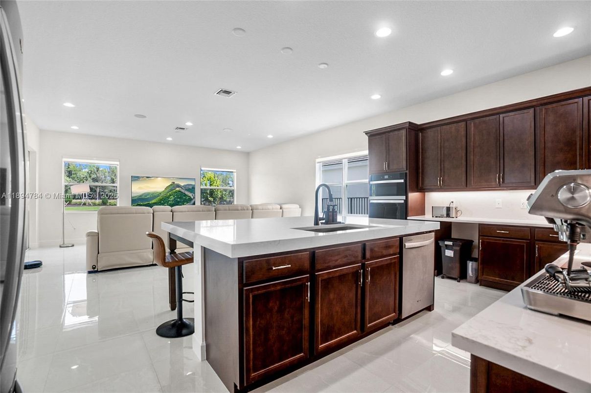 Interior, Kitchen, Living room, Recessed Lighting, Stainless Steel Appliances