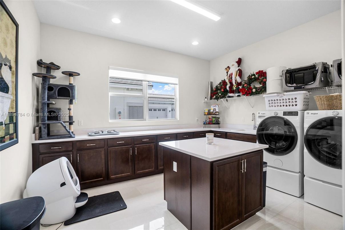 Interior, Recessed Lighting, Washer