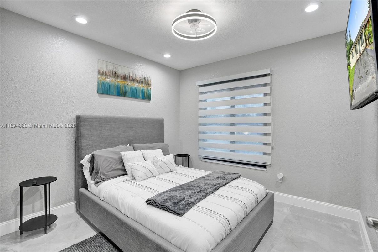 Bedroom, Interior, Recessed Lighting