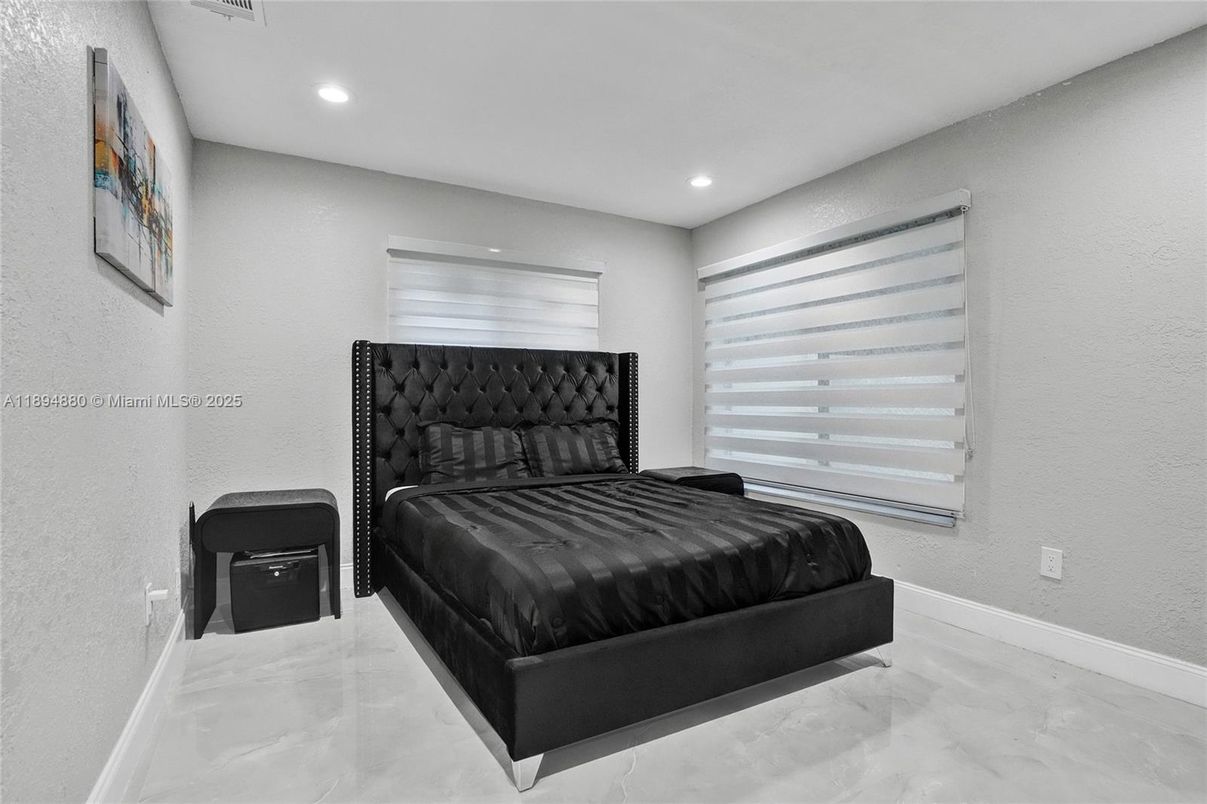 Bedroom, Interior, Recessed Lighting