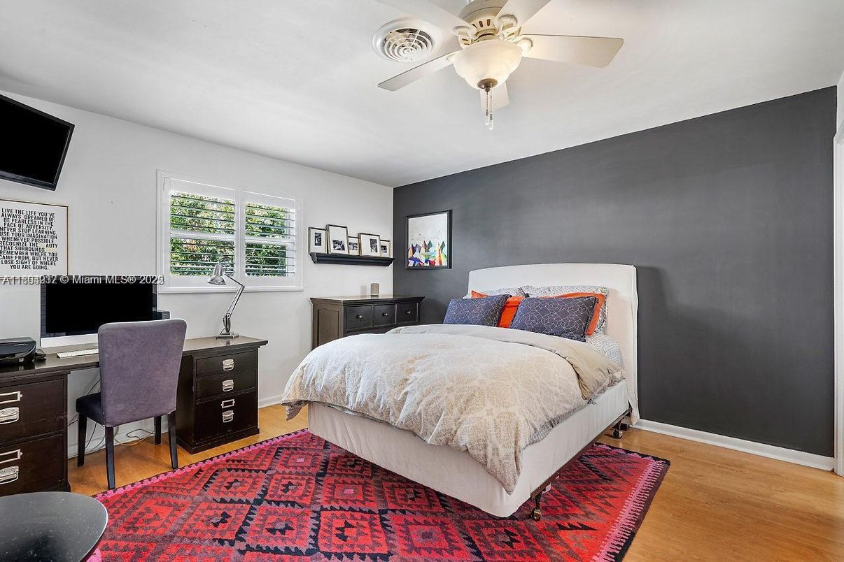 Bedroom, Home Office, Interior, Wood Texture Flooring