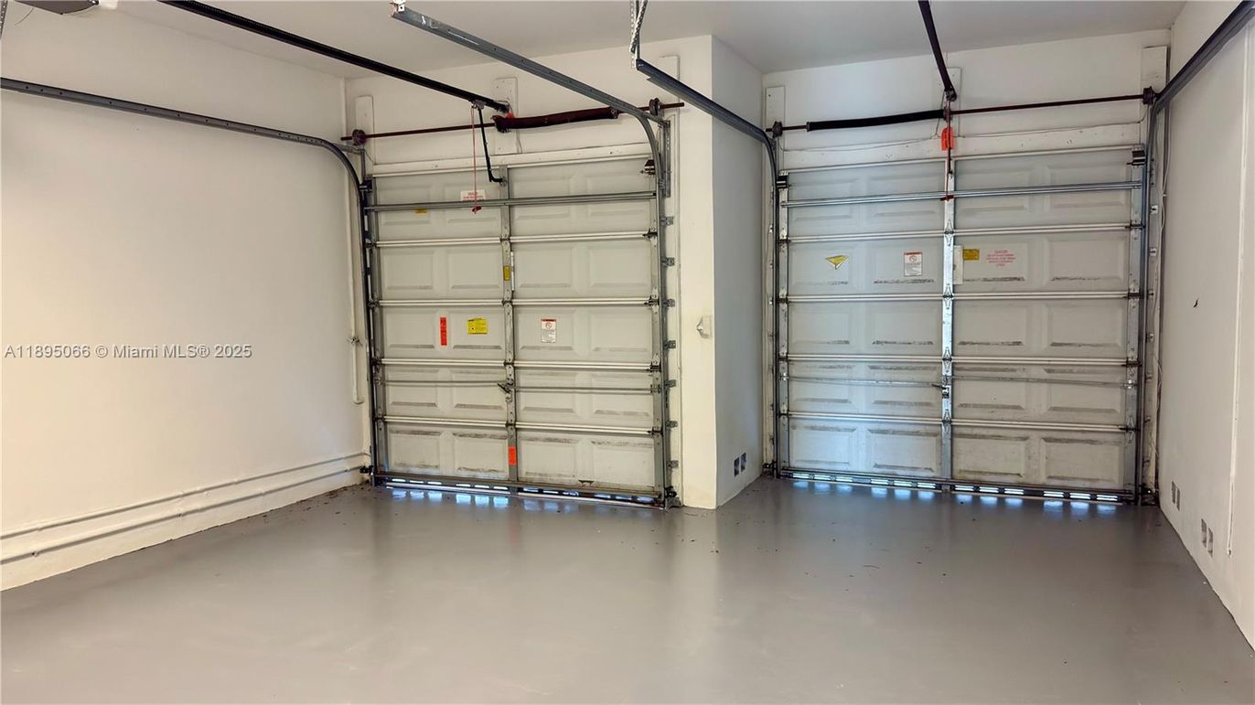 Garage, Interior