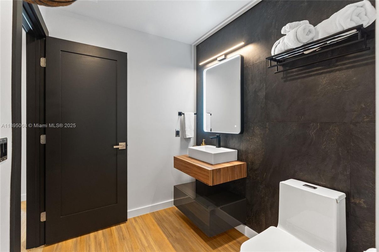 Bathroom, Interior, Wood Texture Flooring