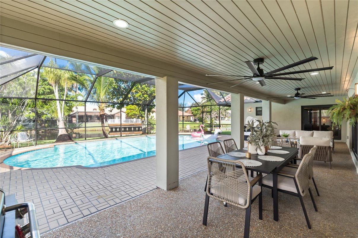 Dining room, Glass Ceilings, Interior, Pool, Recessed Lighting, Sun Room