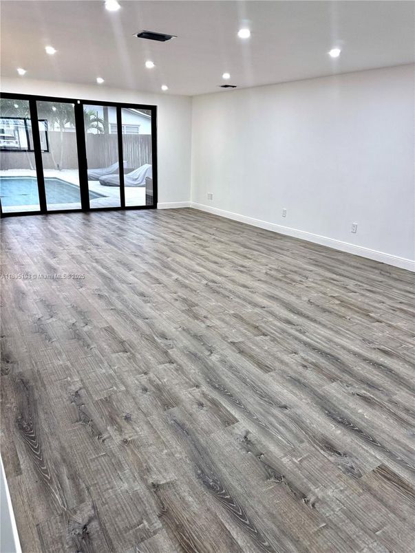 Empty room, Interior, Recessed Lighting, Wood Texture Flooring