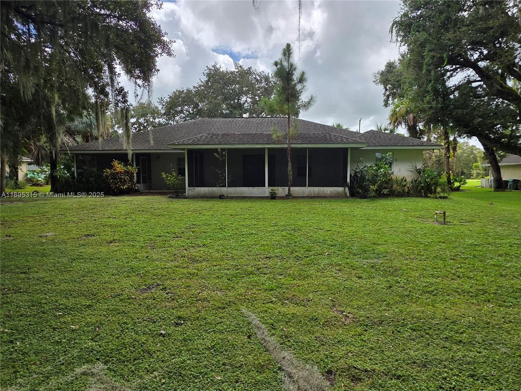 Backyard, Exterior