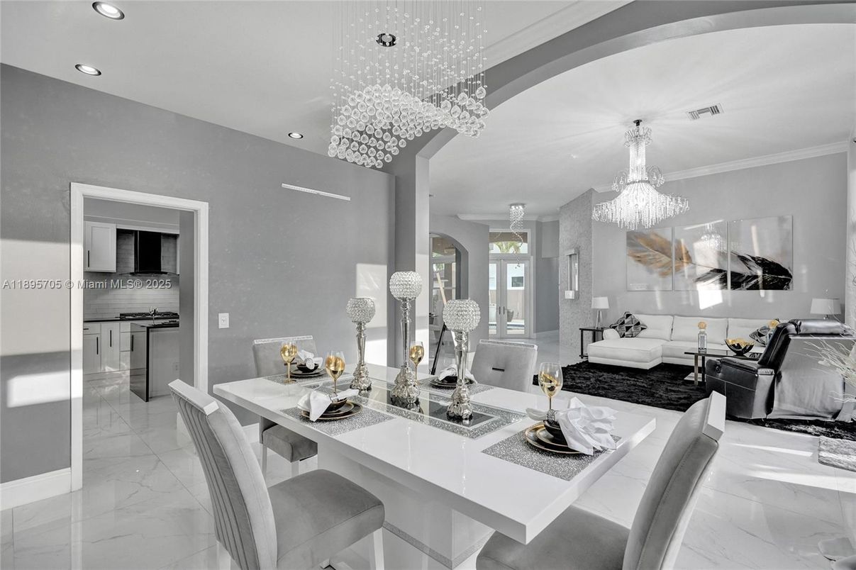 Chandelier, Dining room, Interior, Living room, Marble, Pendant Lights, Recessed Lighting