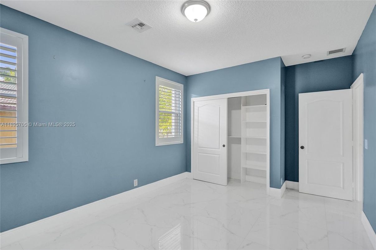 Empty room, Interior, Marble