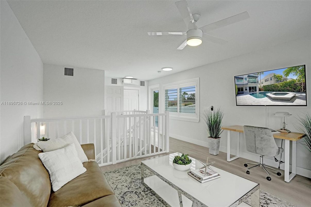 Home Office, Interior, Recessed Lighting, Wood Texture Flooring