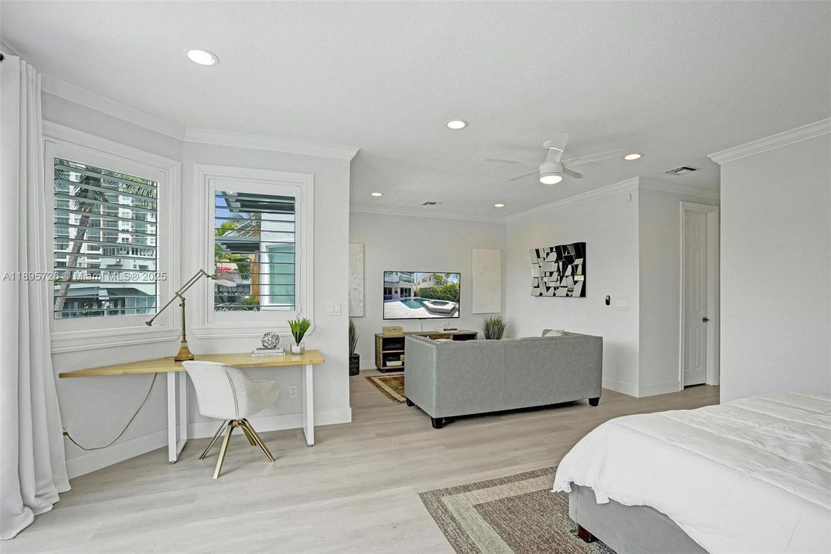 Bedroom, Home Office, Interior, Recessed Lighting, Wood Texture Flooring
