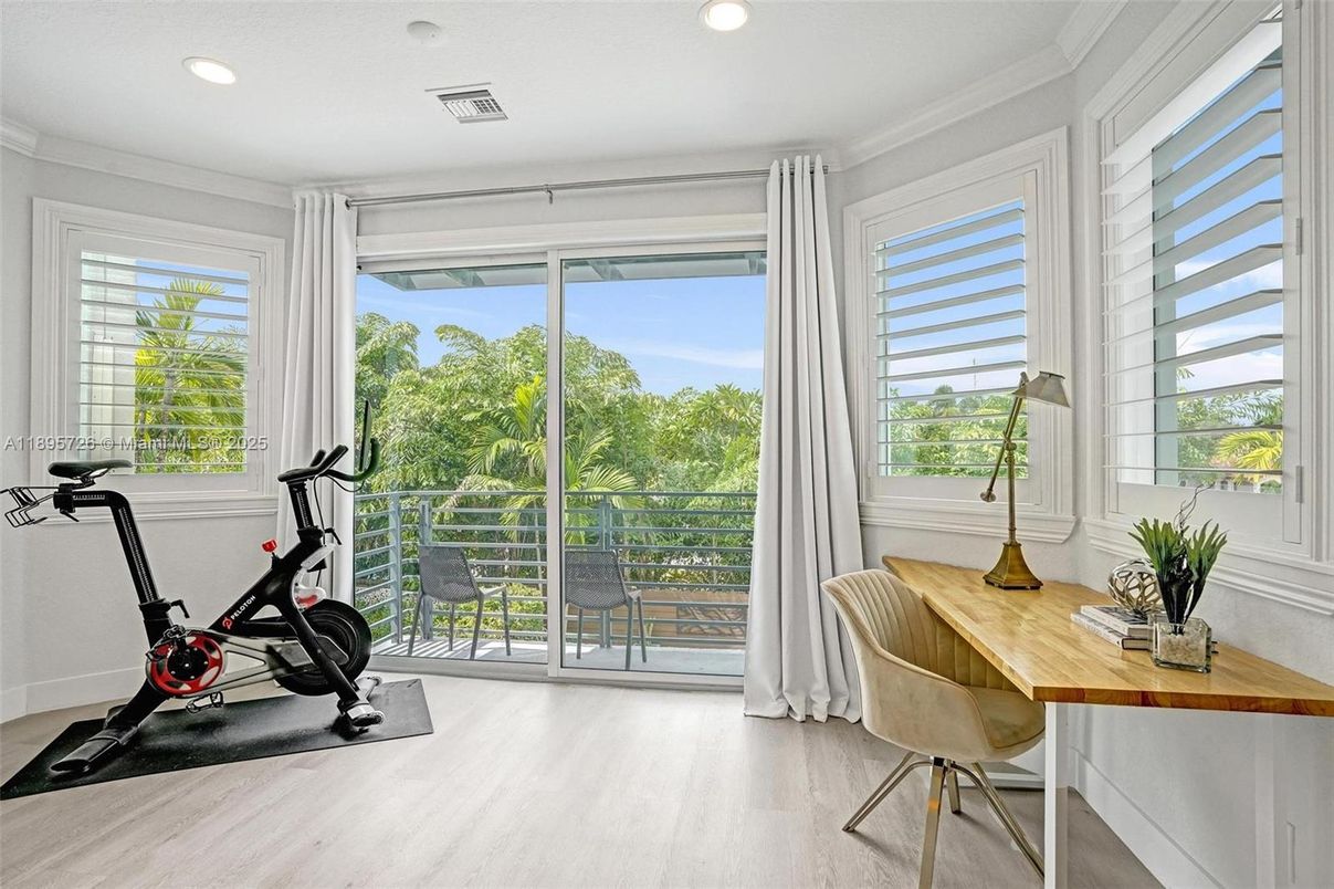 Fitness Equipment, Home Office, Interior, Recessed Lighting, Wood Texture Flooring