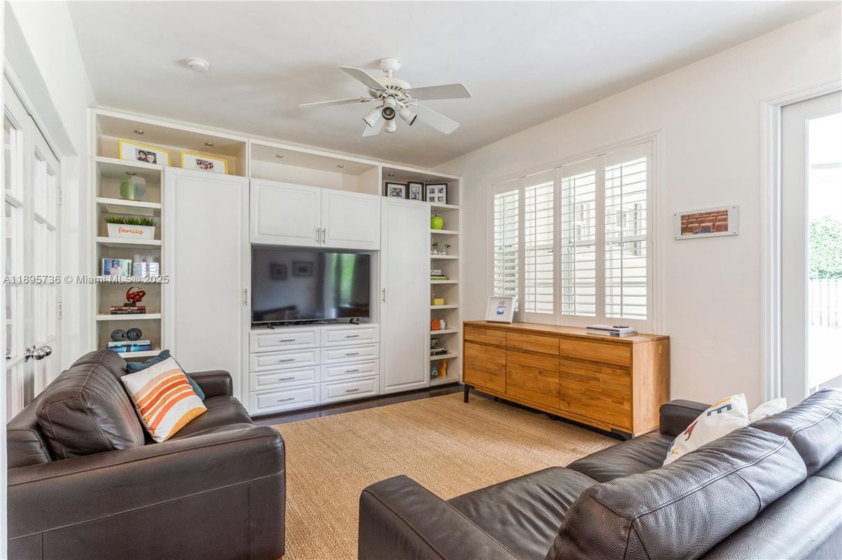 Interior, Living room