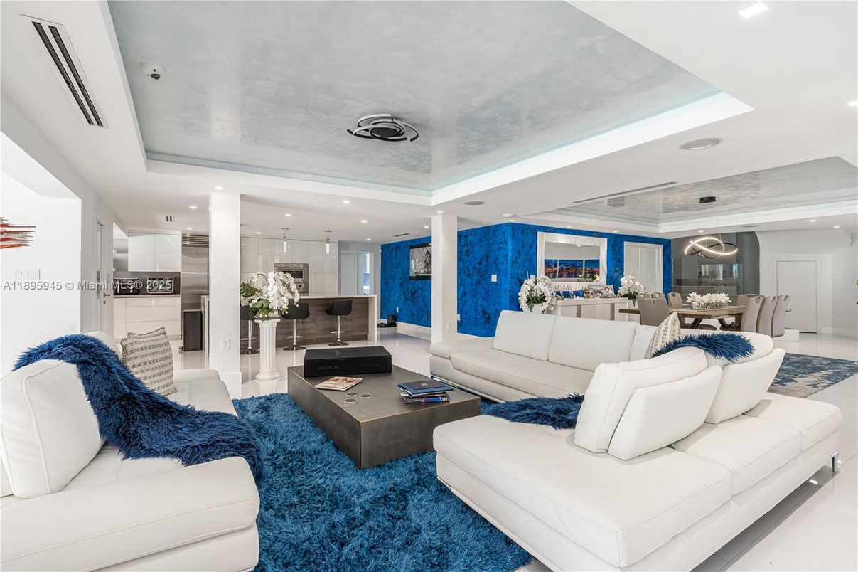Dining room, Interior, Kitchen, Living room, Recessed Lighting, Stainless Steel Appliances