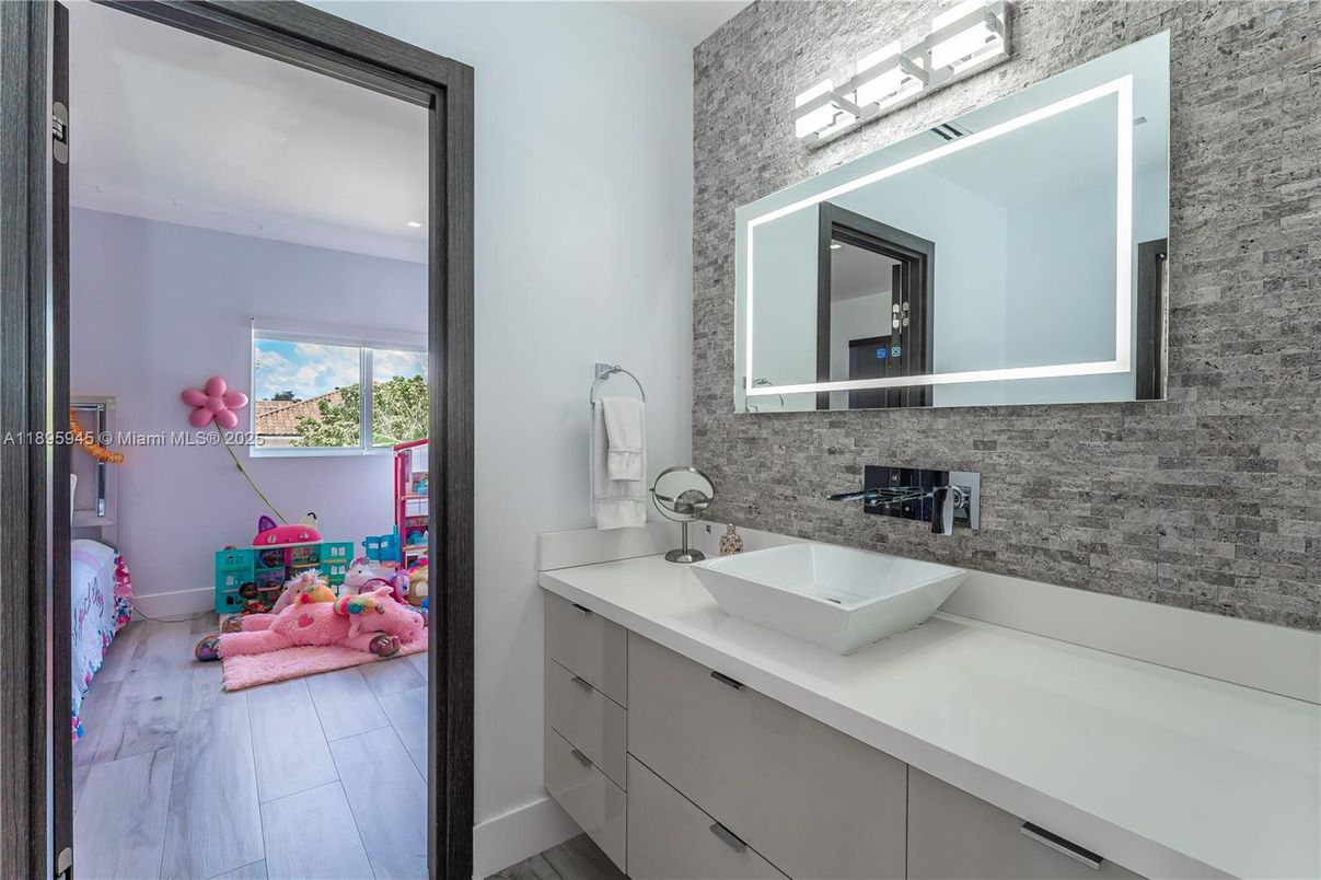 Bathroom, Dual Sink Vanities, Interior, Recessed Lighting, Wood Texture Flooring