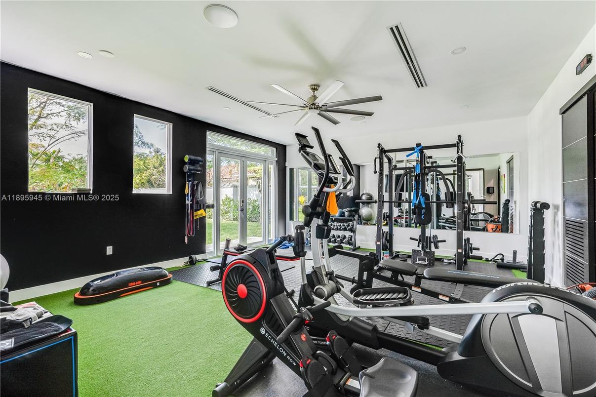 Fitness Equipment, Interior, Recessed Lighting