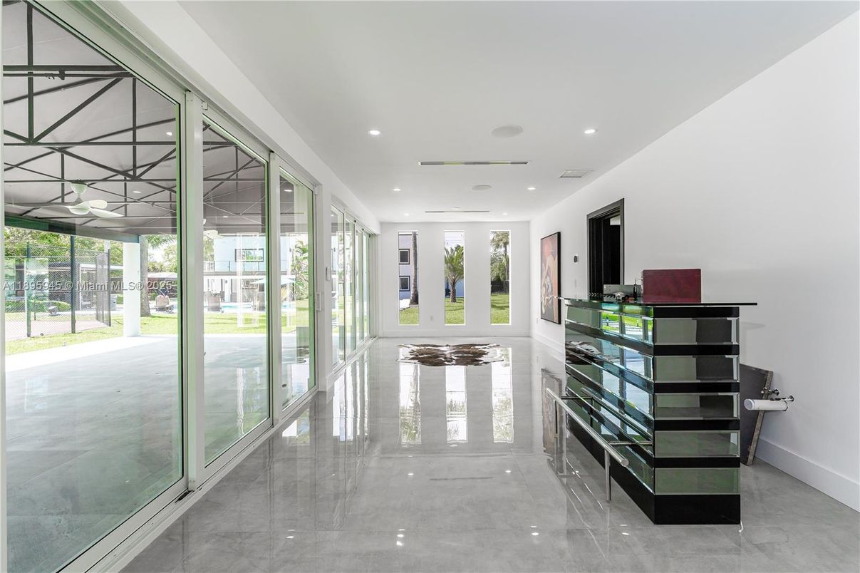 Interior, Recessed Lighting