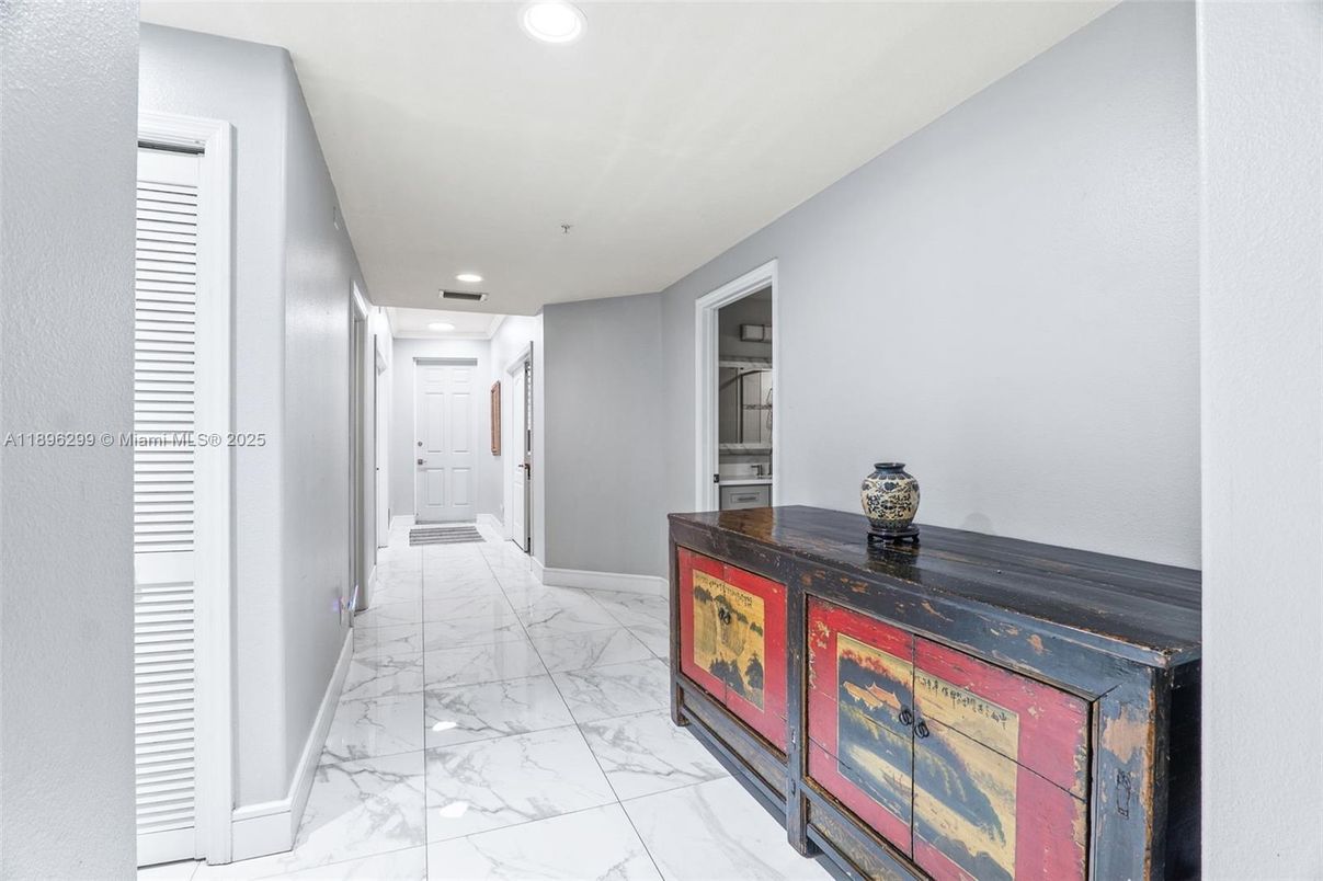 Interior, Marble, Recessed Lighting