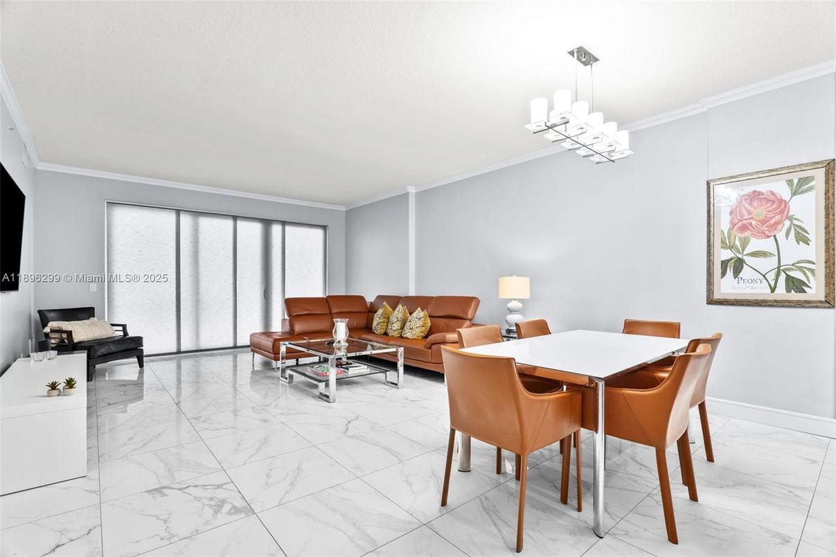 Chandelier, Dining room, Interior, Living room, Marble