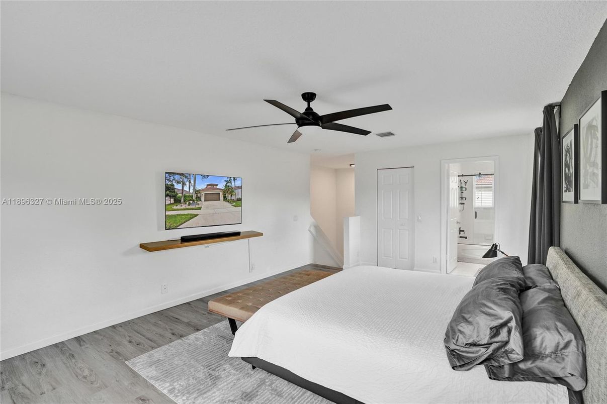 Bedroom, Interior, Wood Texture Flooring