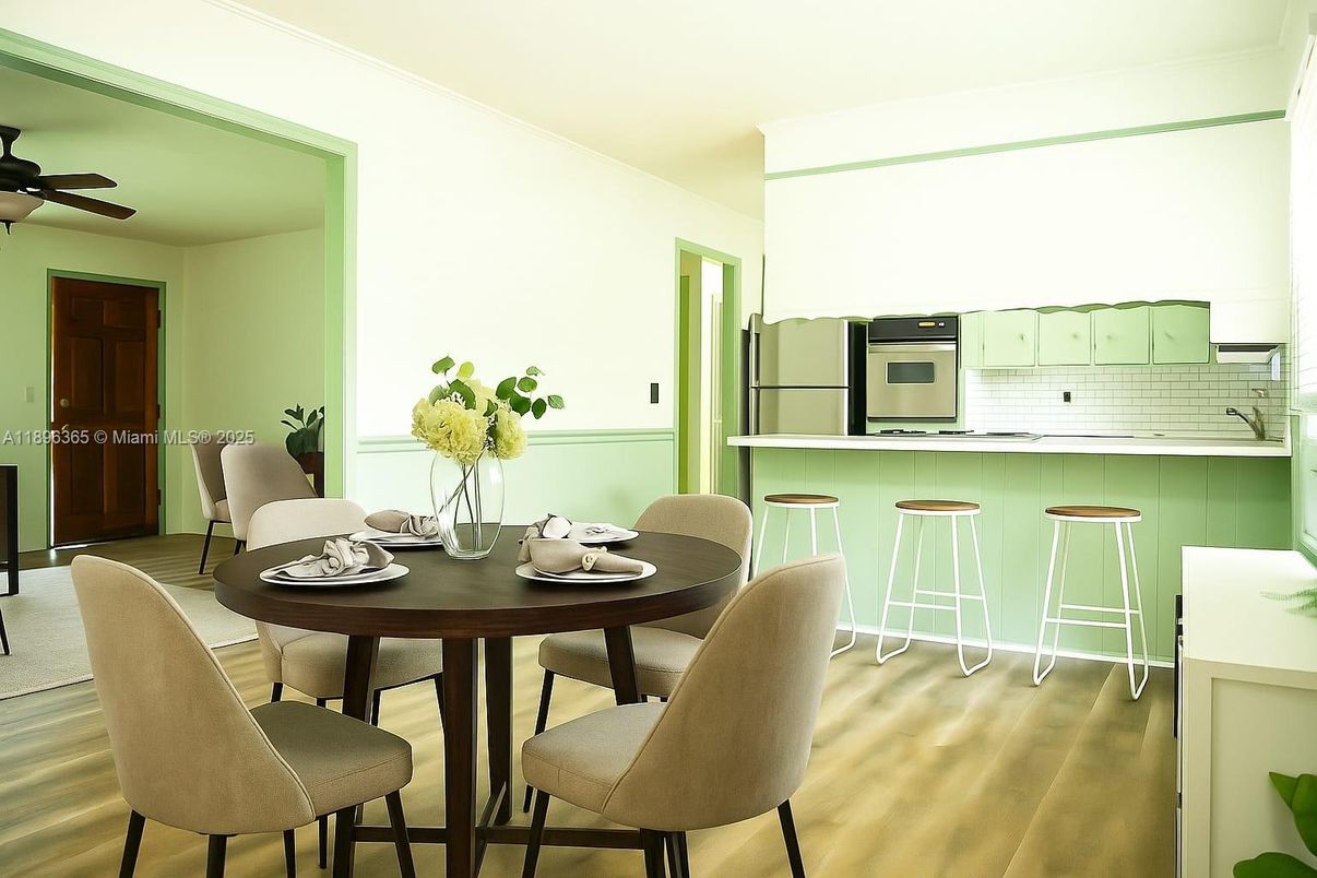 Dining room, Interior, Kitchen, Stainless Steel Appliances, Wood Texture Flooring