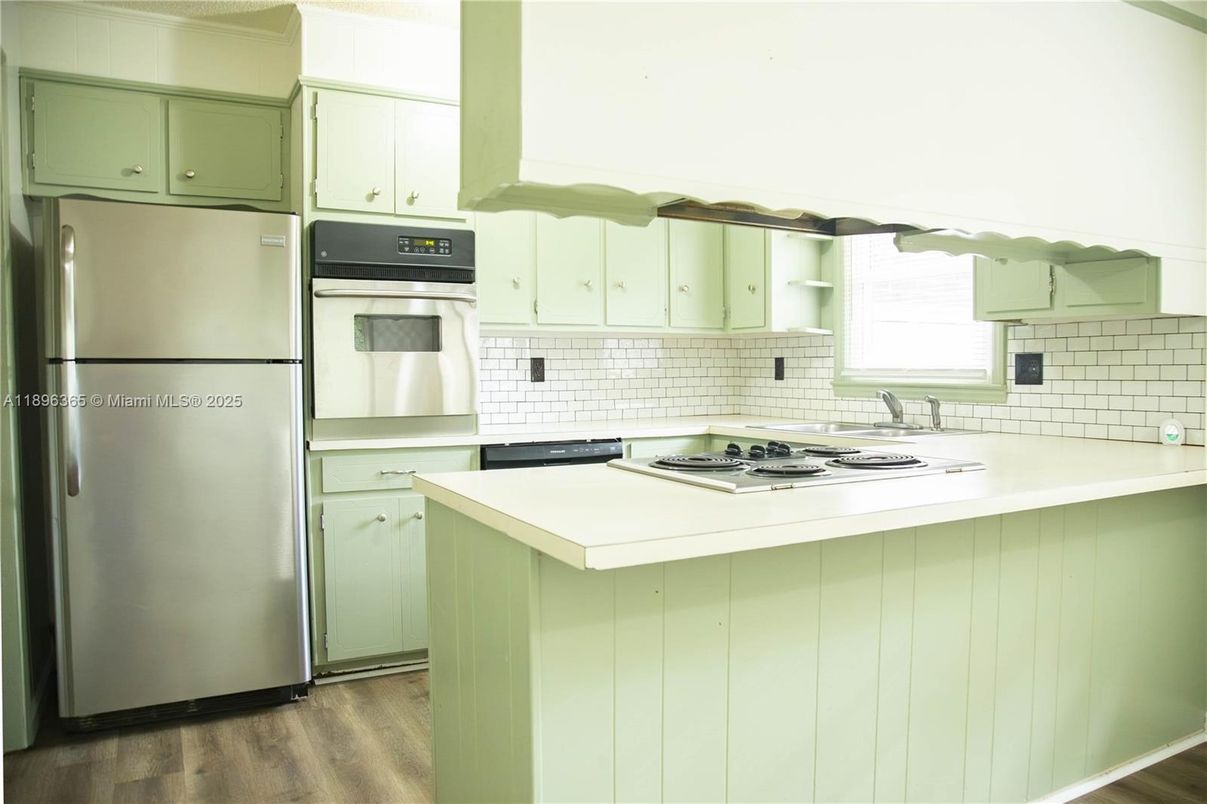 Interior, Kitchen, Wood Texture Flooring