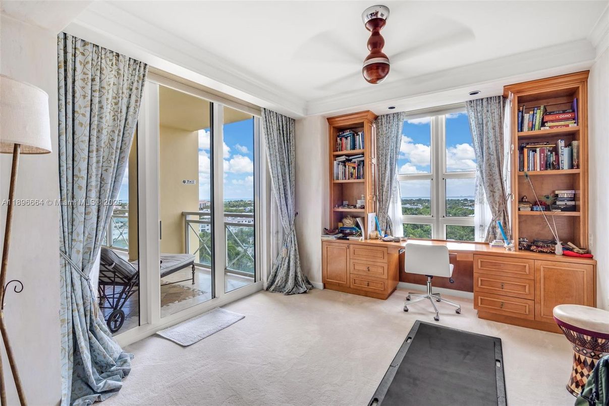 Home Office, Interior, Water