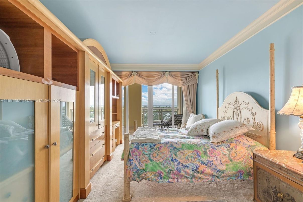 Bedroom, Interior, Water