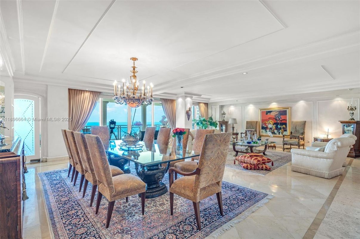Chandelier, Dining room, Interior, Living room, Water