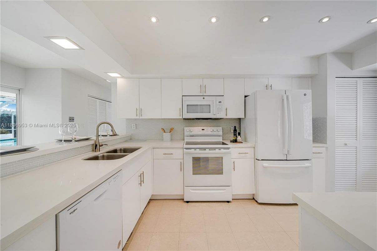 Interior, Kitchen, Recessed Lighting