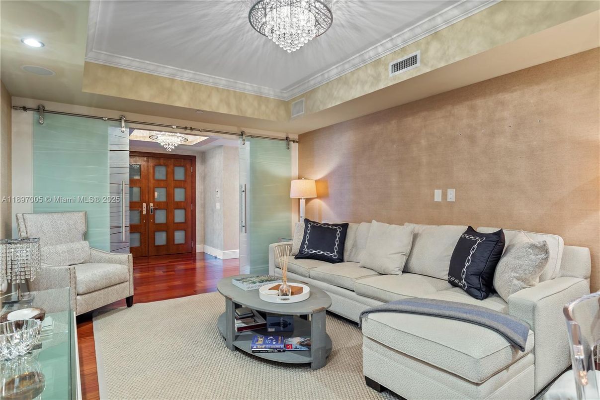 Chandelier, Interior, Living room, Recessed Lighting, Wood Texture Flooring