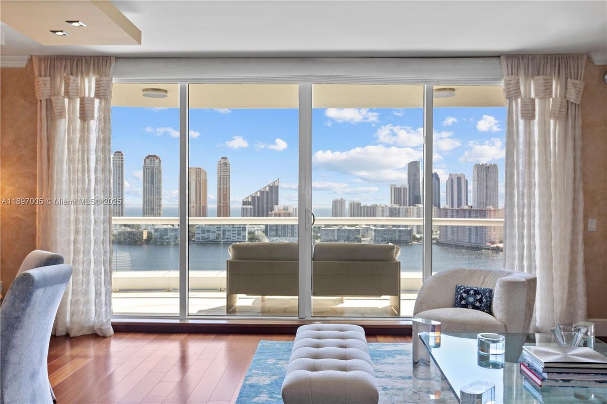 Water, Interior, Other, Skyline