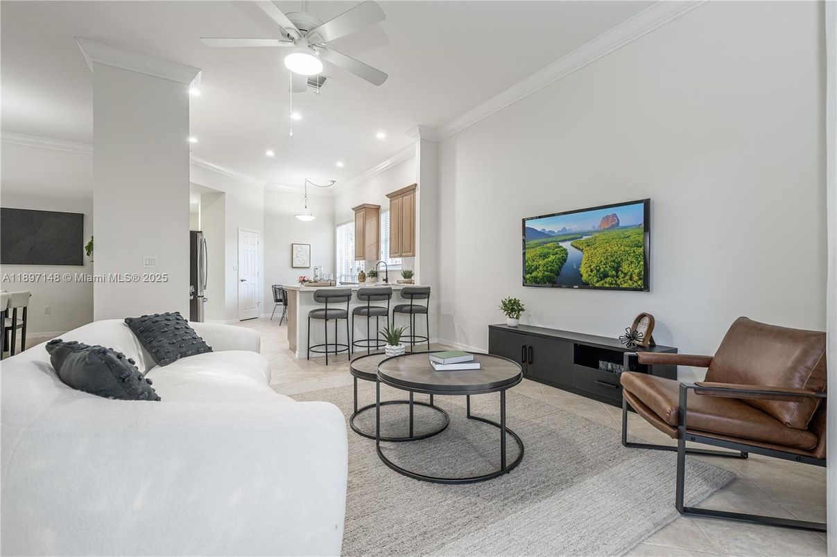 Interior, Kitchen, Living room, Pendant Lights, Recessed Lighting