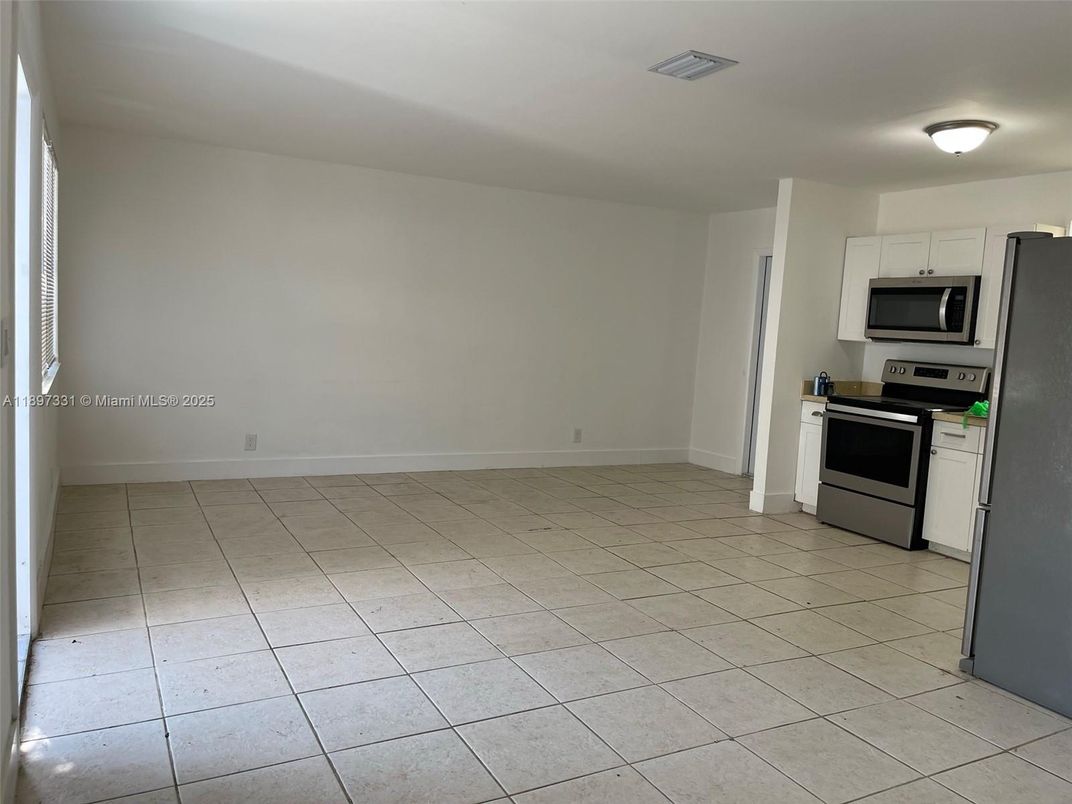 Empty room, Interior, Kitchen, Stainless Steel Appliances