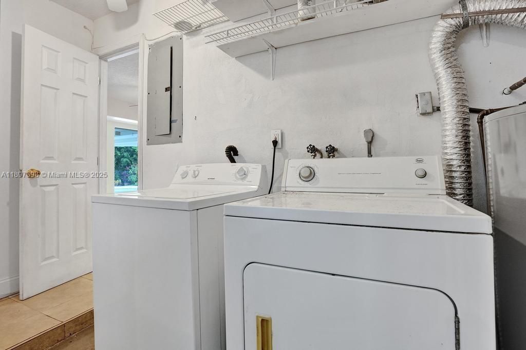 Interior, Utility Closets, Washer