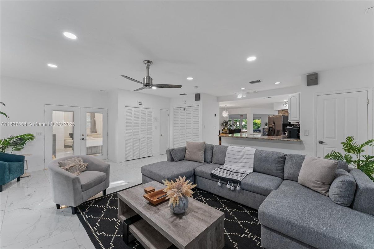 Interior, Kitchen, Living room, Marble, Recessed Lighting
