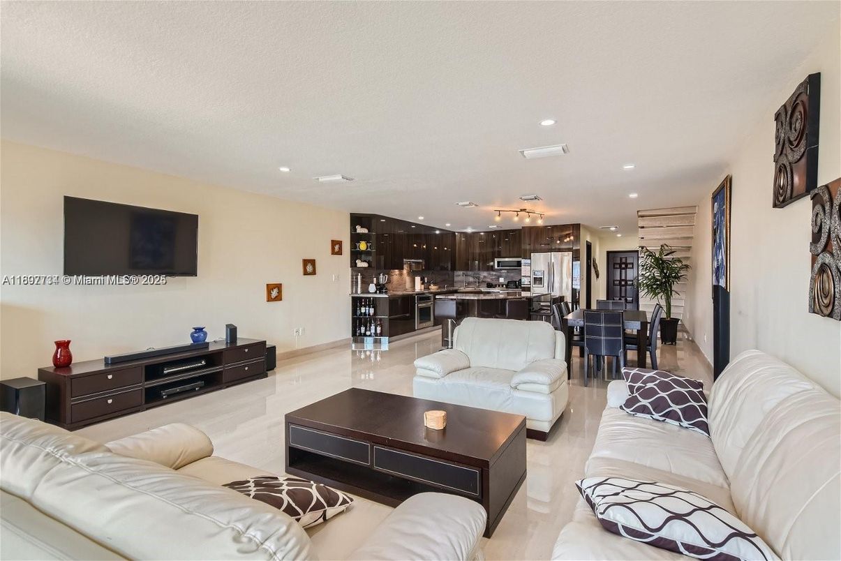 Dining room, Interior, Kitchen, Living room, Recessed Lighting, Stainless Steel Appliances