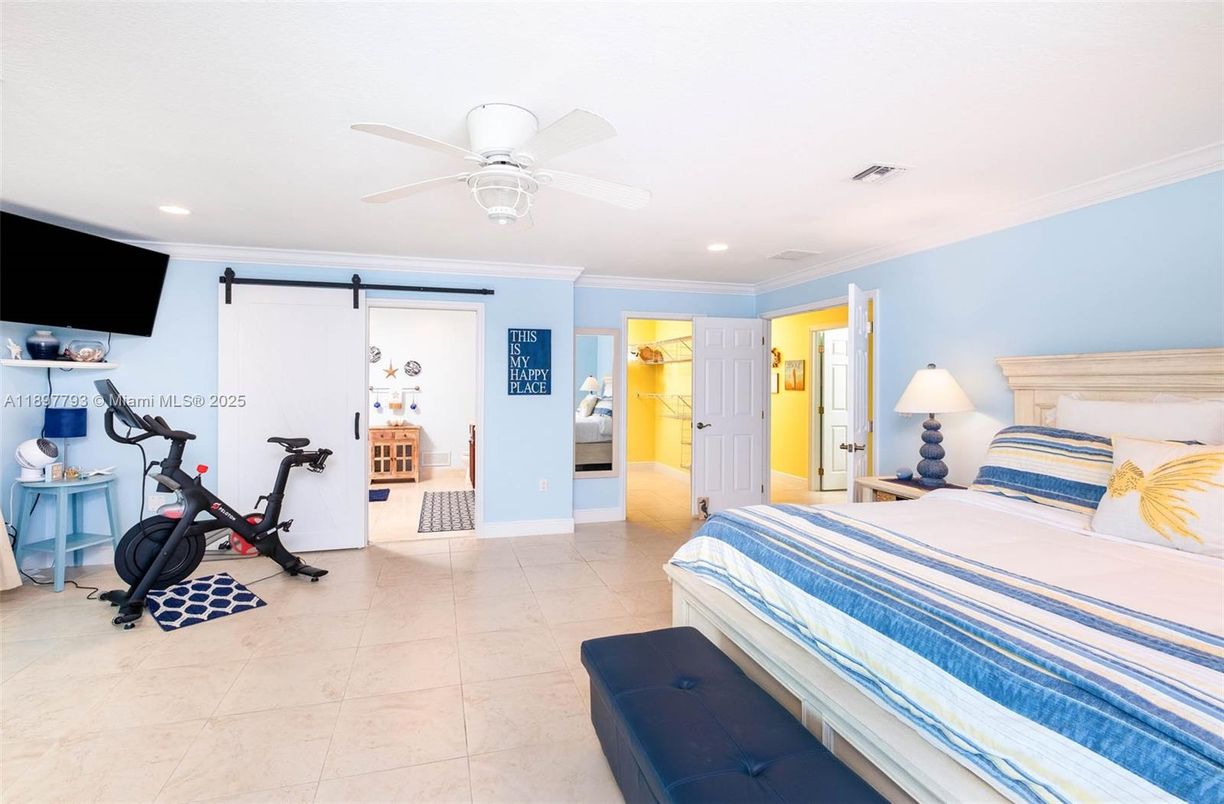 Bedroom, Fitness Equipment, Interior, Recessed Lighting