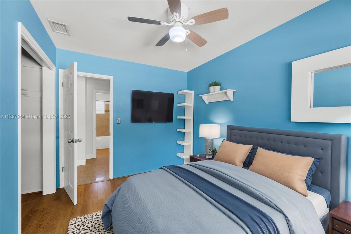 Bedroom, Interior, Wood Texture Flooring