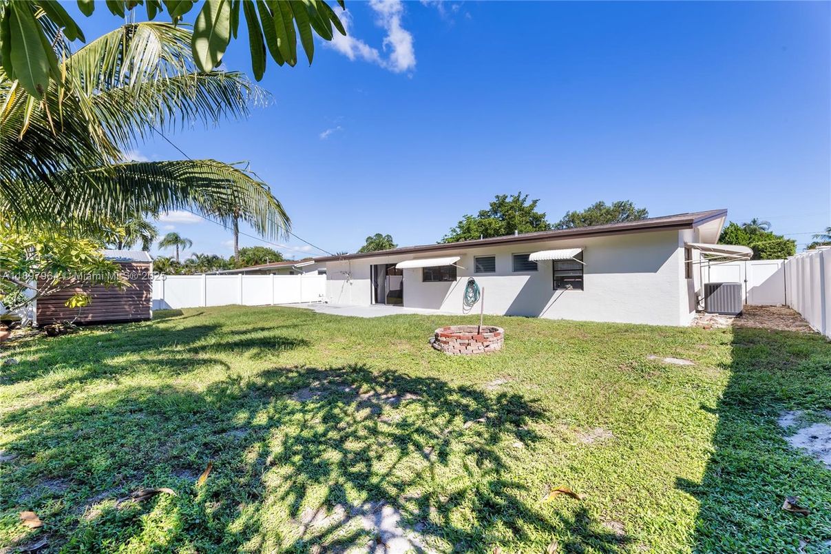 Backyard, Exterior