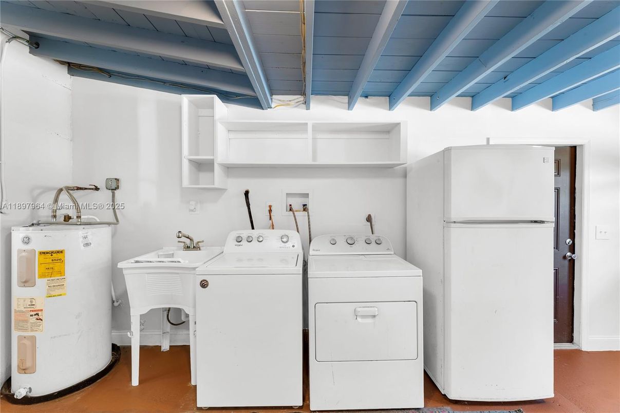 Interior, Utility Closets, Washer