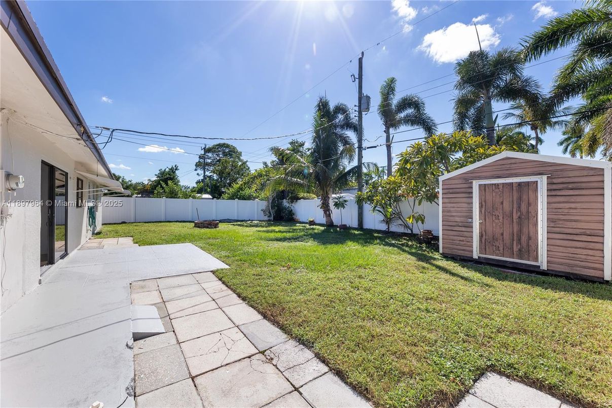 Backyard, Exterior