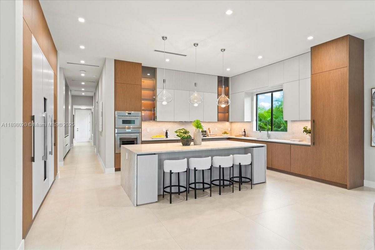 Interior, Kitchen, Pendant Lights, Recessed Lighting, Stainless Steel Appliances