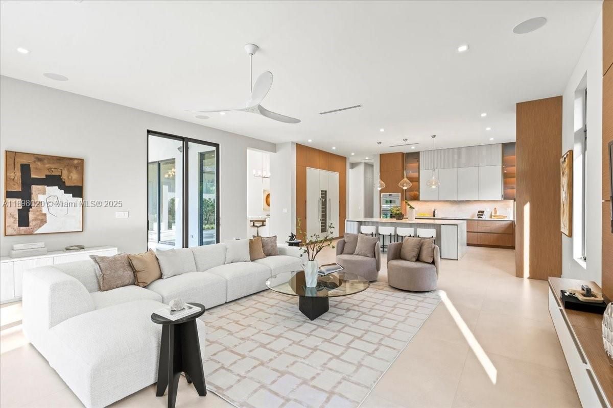 Interior, Kitchen, Living room, Pendant Lights, Recessed Lighting