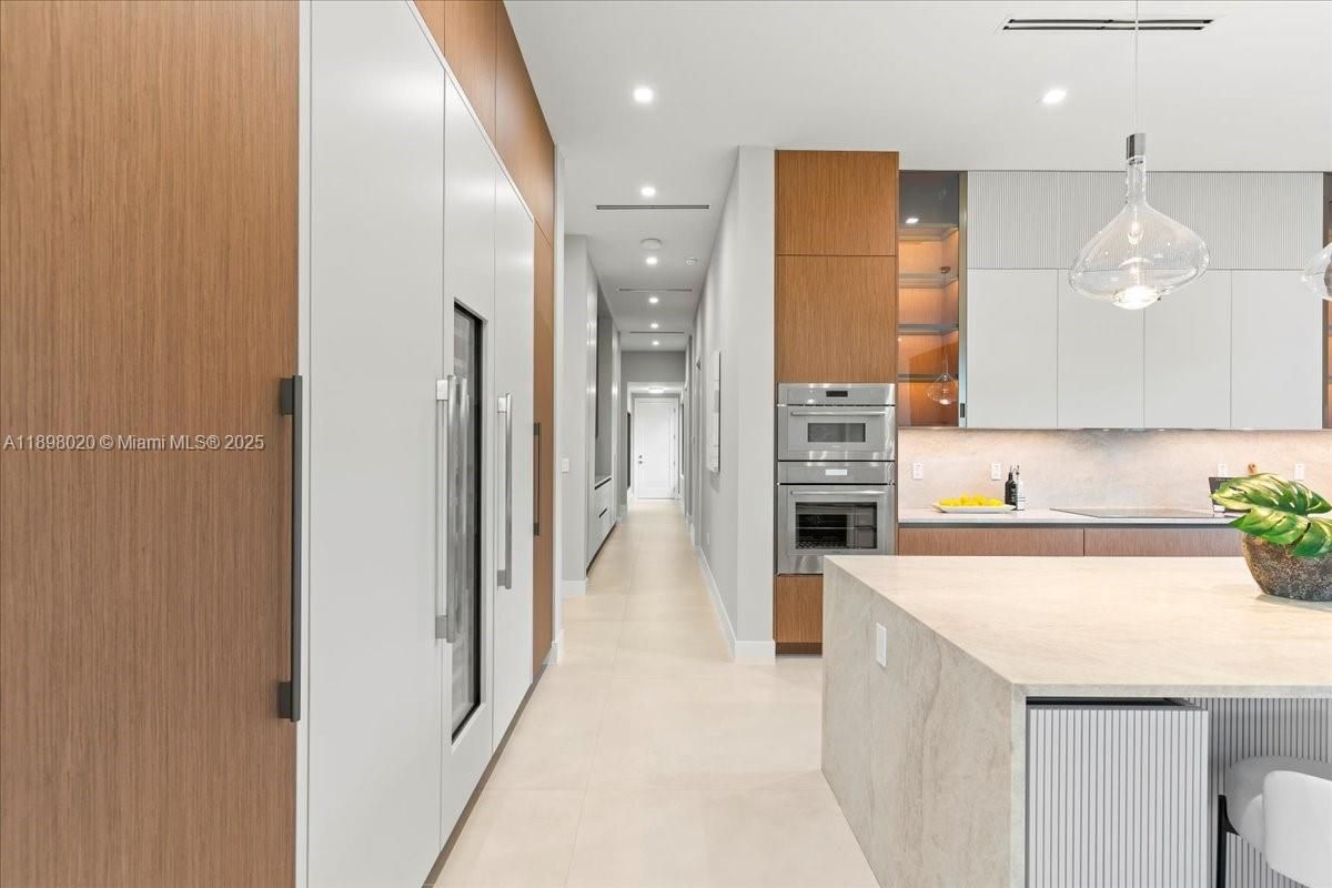 Interior, Kitchen, Pendant Lights, Recessed Lighting, Stainless Steel Appliances