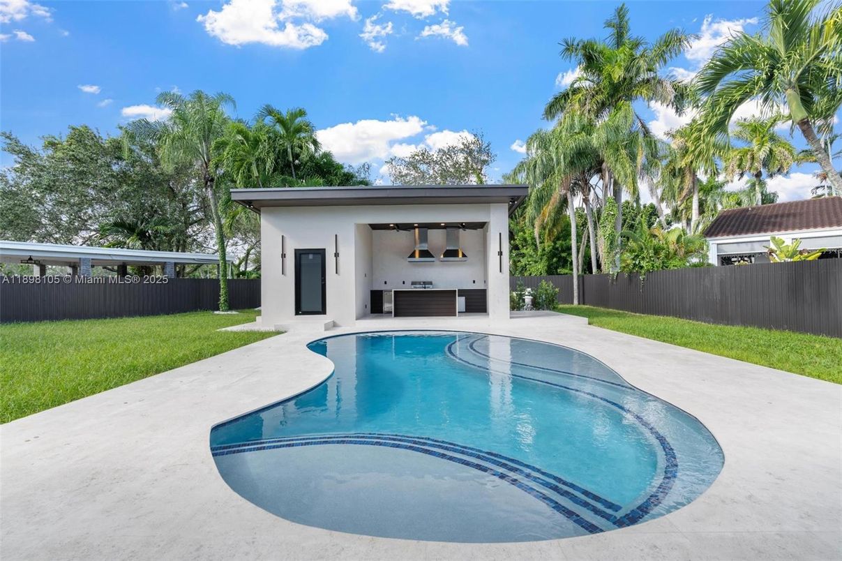 Backyard, Exterior, Pool