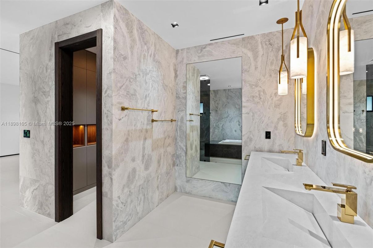 Bathroom, Interior, Marble Walls, Recessed Lighting